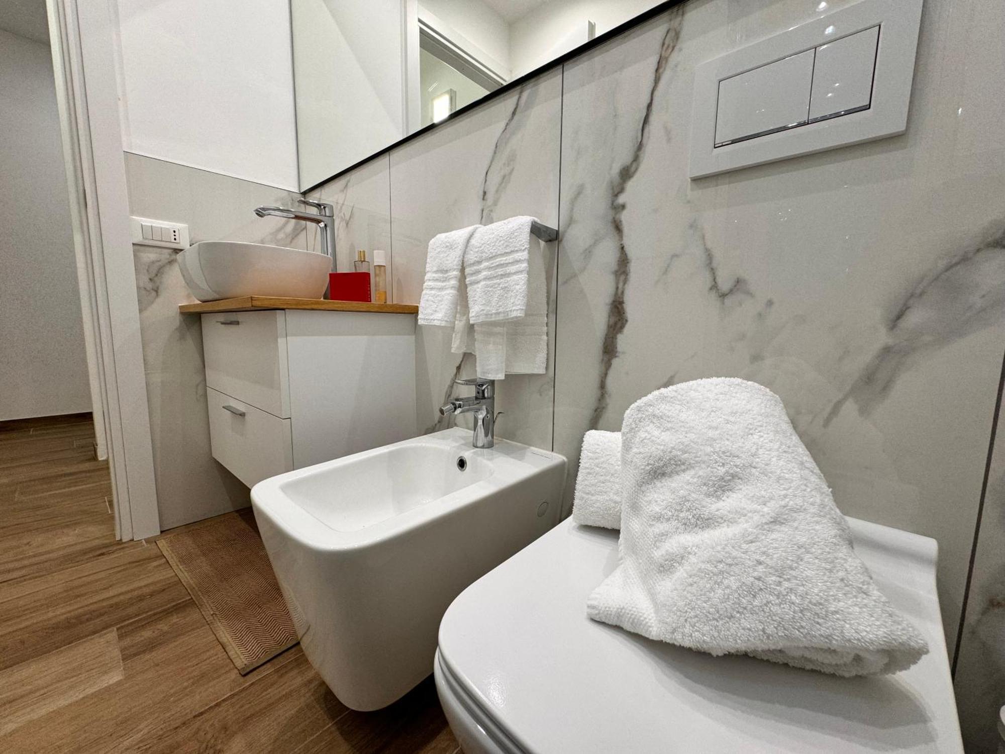 Casa Di Meg Appartamento A Milano Vicino Ai Navigli Exterior foto
