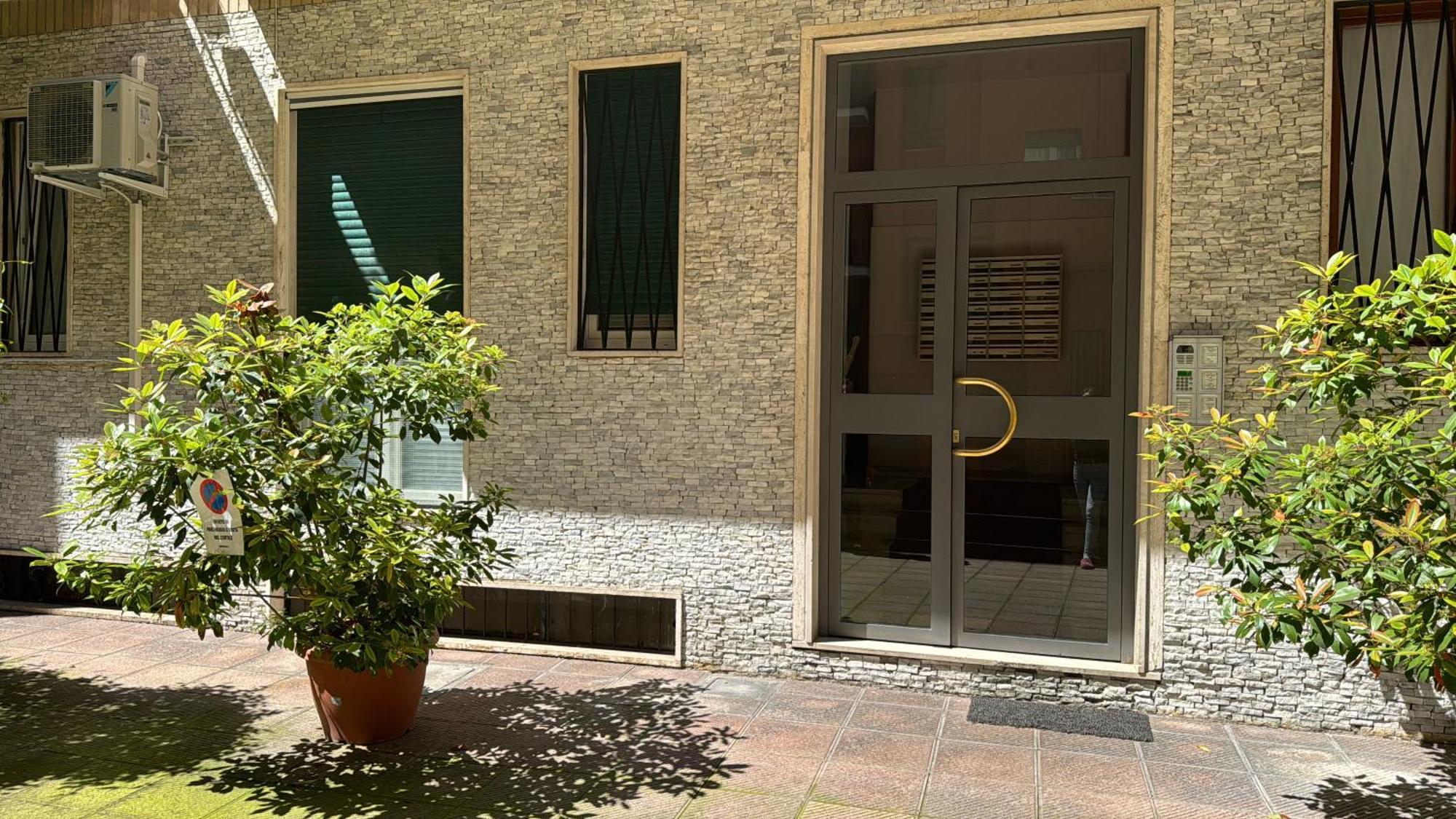 Casa Di Meg Appartamento A Milano Vicino Ai Navigli Exterior foto